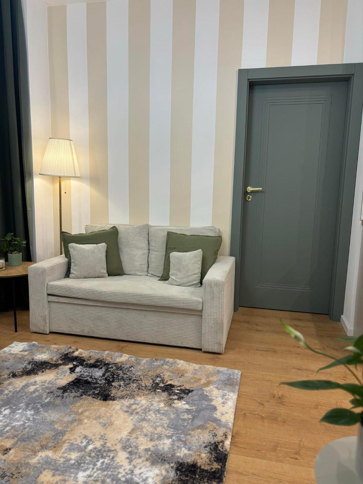 Apartament Pod Wieza 1 Walbrzych Ngoại thất bức ảnh