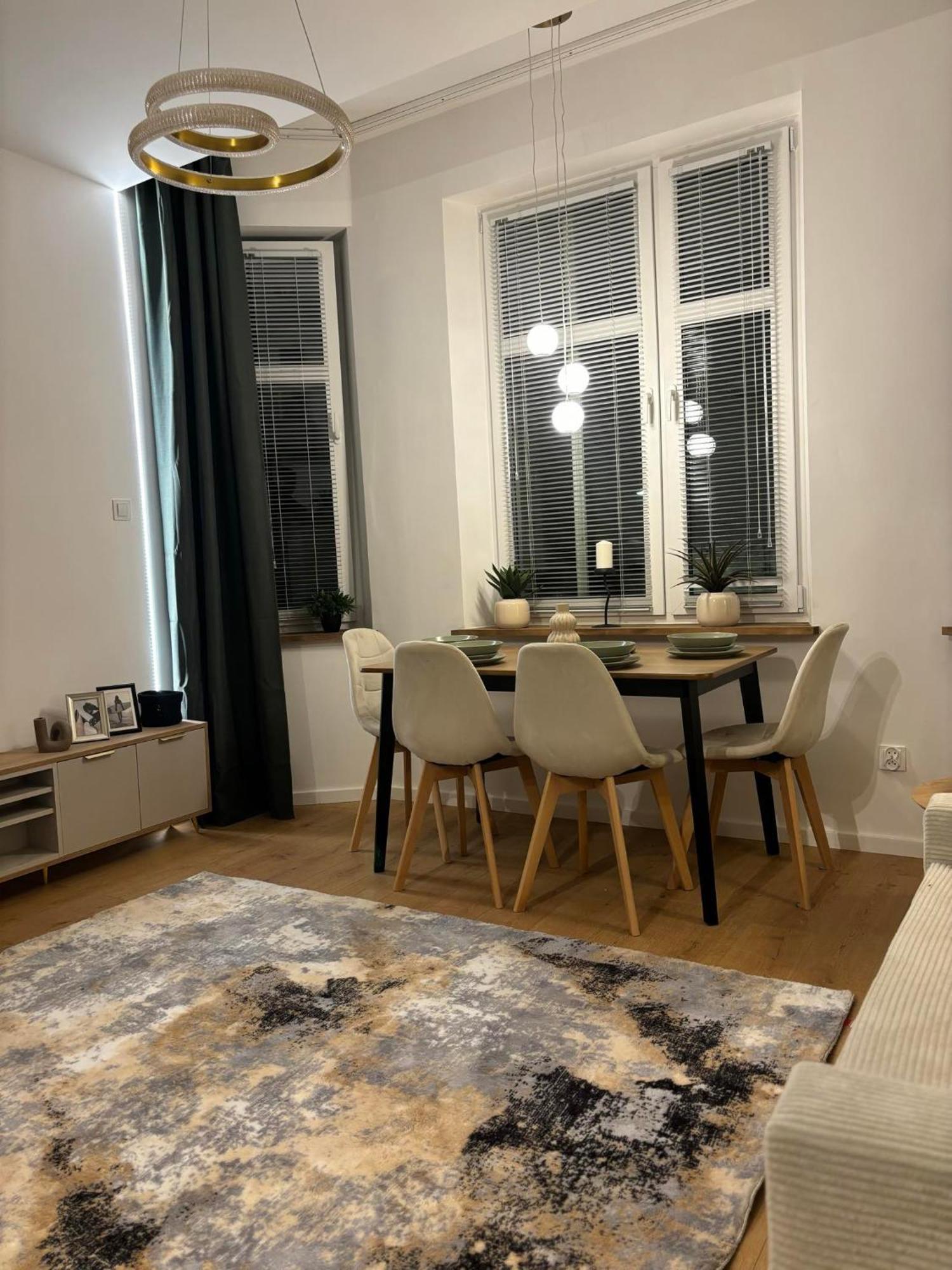 Apartament Pod Wieza 1 Walbrzych Ngoại thất bức ảnh